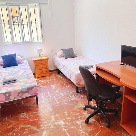 Apartamento Vivienda La Merced Huelva Exterior foto